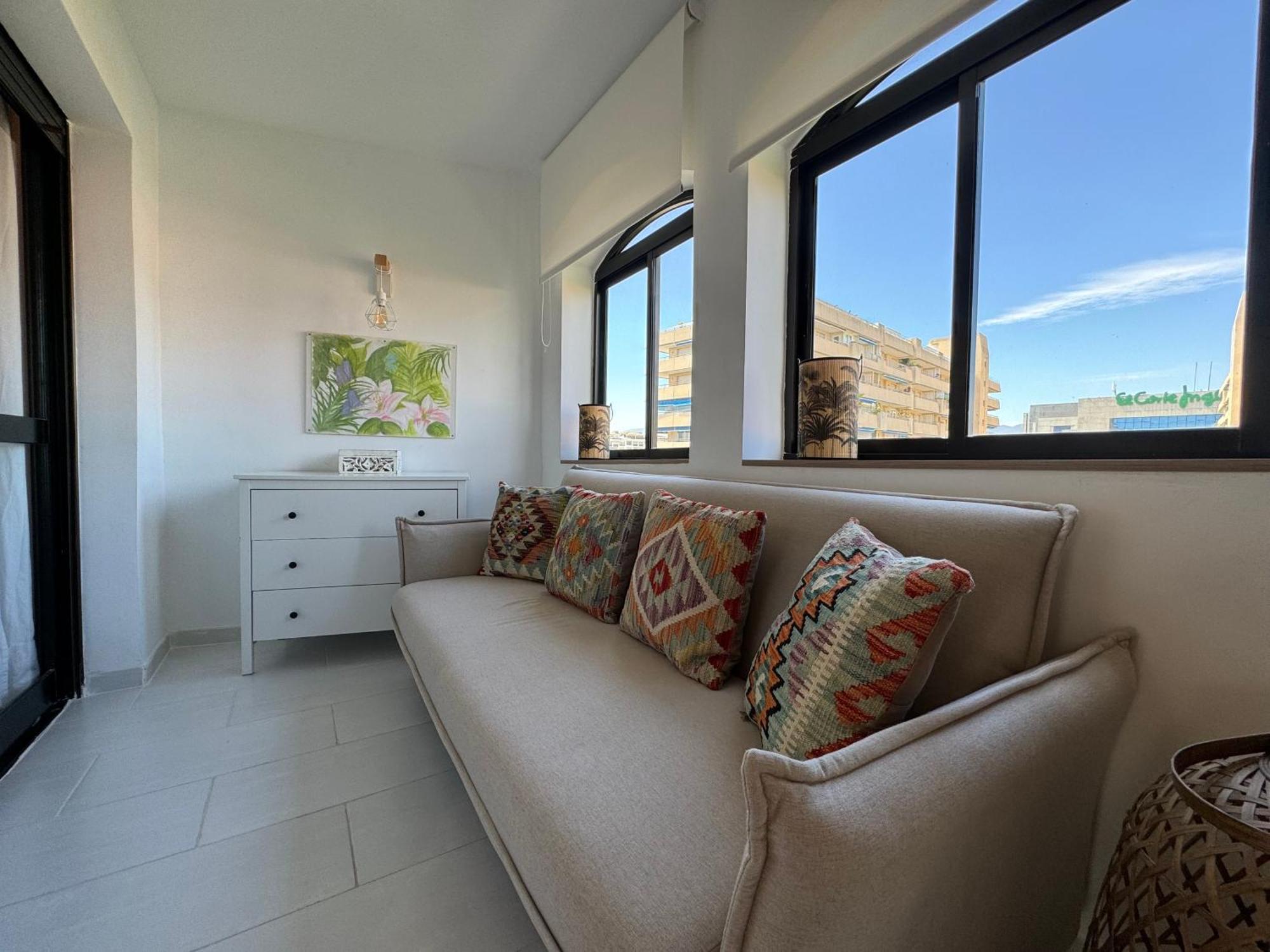 Nomad Milos Y Bali Apartemen